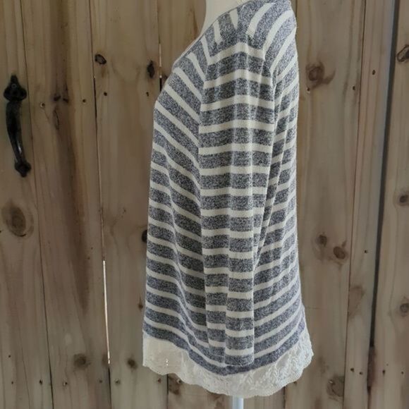 Loft Ann Taylor Sweater Top Blouse Women's Large Gray Stripe Lace 3/4 sleeve - Picture 2 of 8